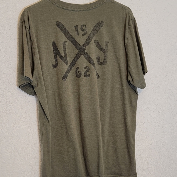 FOSSIL Men's Short Sleeve T-Shirt - Picture 3 of 5